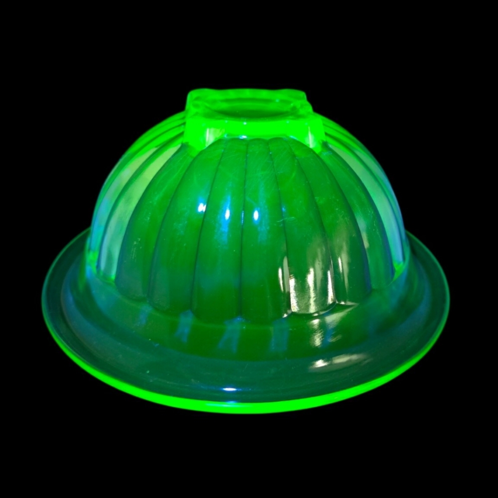 Vintage Hazel Atlas Uranium Glass Bowl